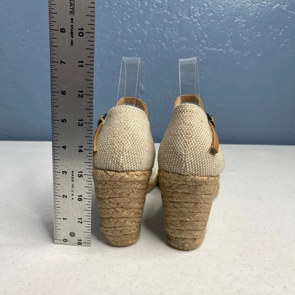 White Mountain size 9 Mamba Adjustable buckle strap, rounded cap toe Espadrille
